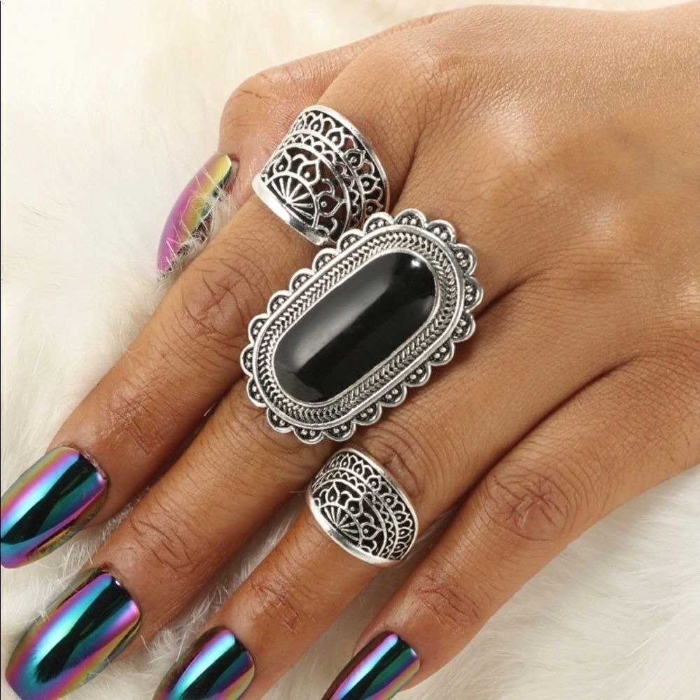 VINTAGE ANTIQUE SILVER COLOR RING SET/3